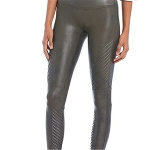 Spanx Faux Leather Moto Leggings in Gunmetal, Sz M